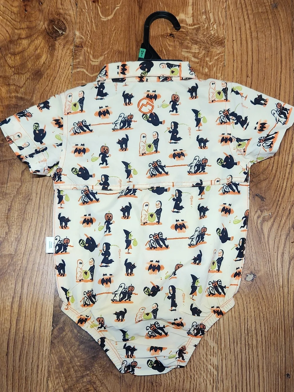 Magellan Outdoors Halloween Print Onesie -Yellow w Black & Orange 6-9 Months NEW